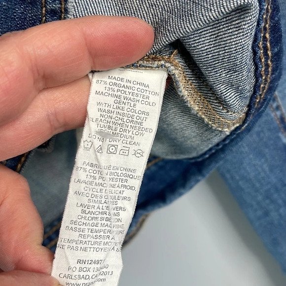 PRANA Cropped Jean Jacket Blue Medium Wash Denim Stretch Crochet Flower Pin S - Picture 10 of 13